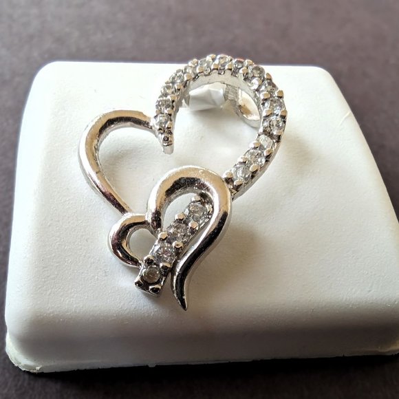 Stunning .925 Sterling Silver Double Heart's Pendant Encrusted w/ Brilliant CZ's - Picture 3 of 4